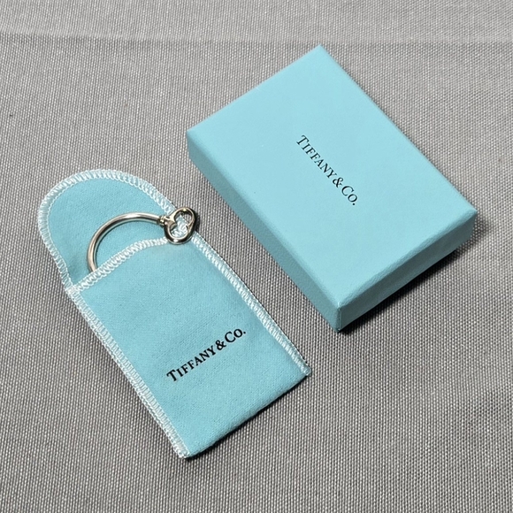 Tiffany & Co. My Sweet Home House Keyring Sterling Silver 925 w/Box & Pouch - Picture 2 of 11